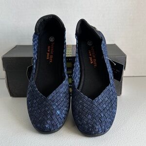 Brand New. bernie mev. Navy Woven Elastic Slip-On Flats